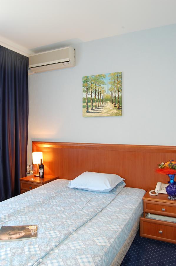 Hotel Kibella 2*